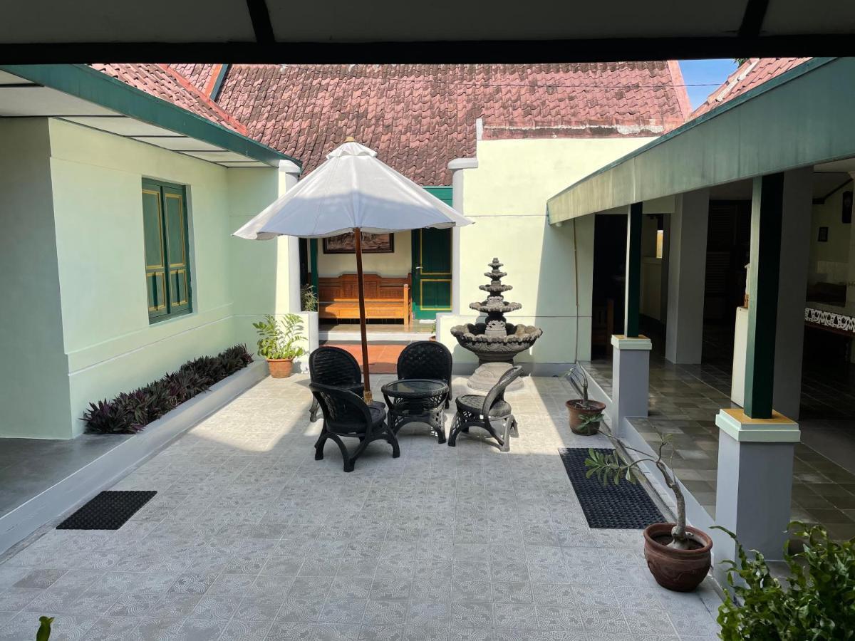 Pamularsih Homestay Yogyakarta Exterior foto