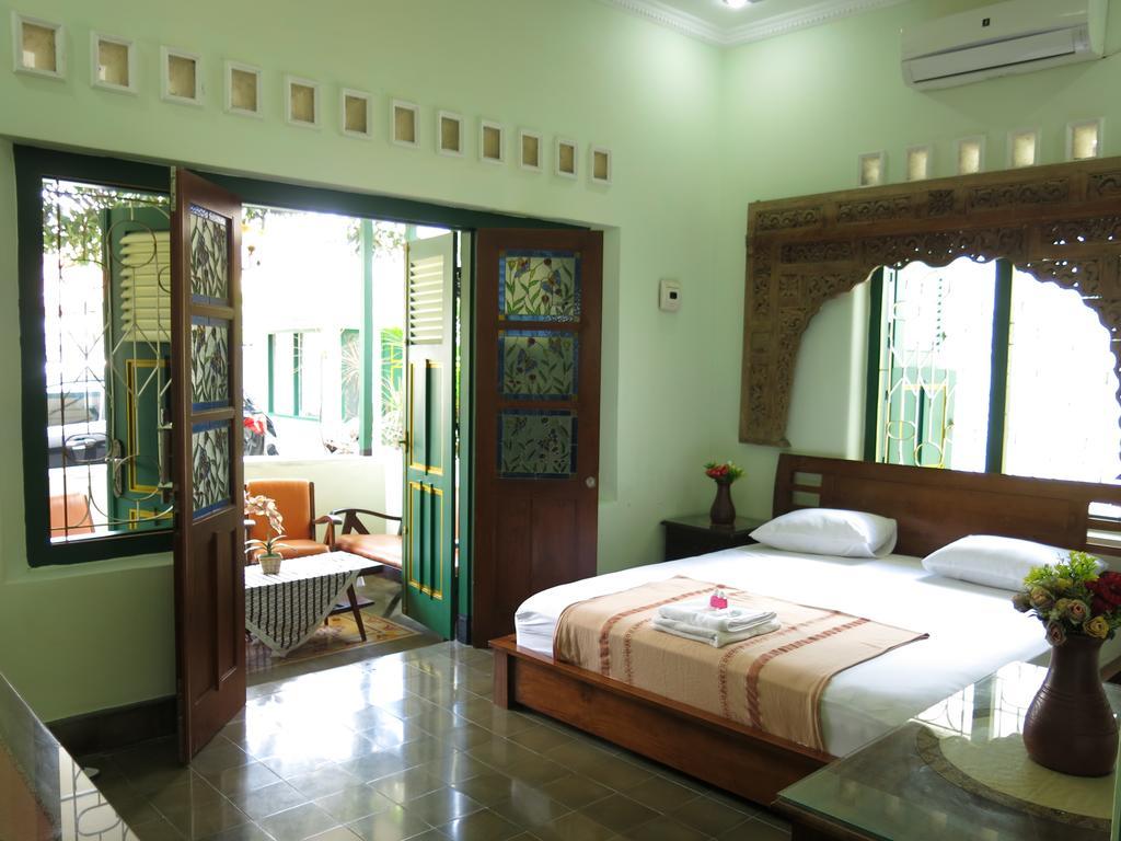 Pamularsih Homestay Yogyakarta Exterior foto