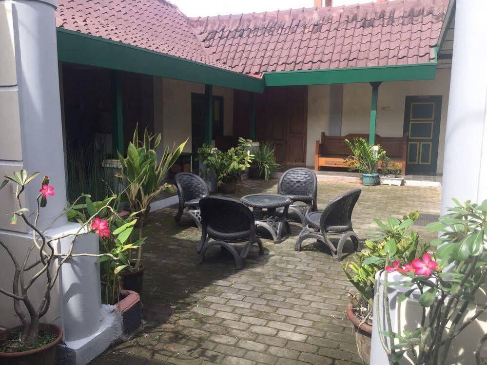 Pamularsih Homestay Yogyakarta Exterior foto